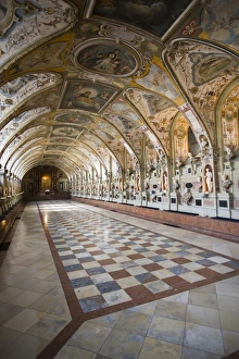 Images Dated 25th May 2008: GERMANY, Bayern-Bavaria, Munich. Residenzmuseum, vaulted ceiling of the Antiquarium