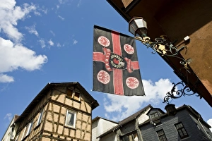 Images Dated 1st May 2008: Germany, Hessen, Frankfurt am Main. Sachsenhausen area, apple wine cafes of Sachsenhausen