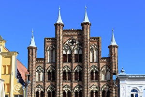 Images Dated 6th April 2024: Germany, Mecklenburg-Vorpommern, Stralsund. Hanseatic style brick house facade