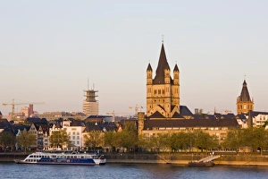 Images Dated 8th May 2008: Germany, Nordrhein-Westfalen, Cologne. Gross-St. Martin Church