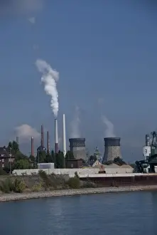 Images Dated 25th September 2009: Germany. Power Plant along the Rhine River between Wesseling & Godorf, mile marker 670