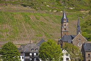 Images Dated 3rd May 2008: GERMANY, Rheinland-Pfaltz, Mosel River Valley, Kobern-Gondorf. Small town along Mosel