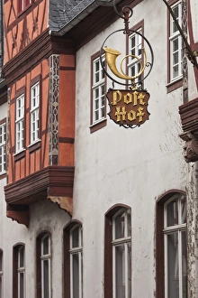 Images Dated 9th November 2014: Germany, Rheinland-Pfalz, Bacharach, Hotel zur Post sign
