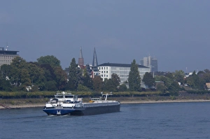 Images Dated 25th September 2009: Germany, Rhine River. Oberkassel, suburb of Bonn