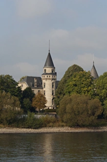 Images Dated 25th September 2009: Germany, Rhine River. Oberkassel, suburb of Bonn