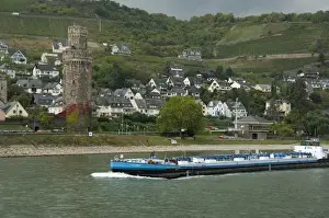 Images Dated 24th September 2009: Germany, Rhine River. View along the Rhine River near Oberwesel (mile marker 550)