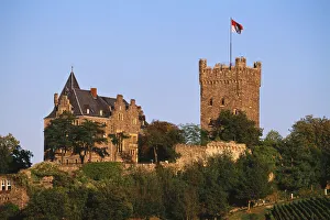 Rhineland Palatinate Prints: Germany, Rhineland-Palatinate, Bingen am Rhein, Burg Klopp