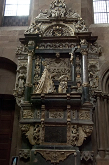 Images Dated 24th September 2009: Germany, Rhineland Palatinate, Mainz. Mainz Cathedral. Baroque statues