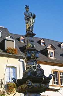 Rhineland Palatinate Prints: Germany, Rhineland-Palatinate, Trier, statue