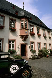 Images Dated 30th June 2006: Germany Rudesheim Old Town by Rhine River tourist attraction Siegrried Mechanical