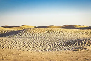 Tunisia Prints: Ghlissia, Kebili, Tunisia. Sand dunes in the Sahara Desert