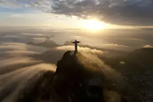 Images Dated 5th December 2011: The giant Art Deco statue of Jesus, known as Cristo Redentor (Christ the Redeemer)