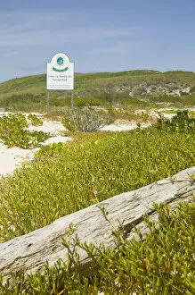 Images Dated 15th June 2007: Gibbs Cay Land and Sea National Park, established in 1992, Gibbs Cay, Turks and Caicos