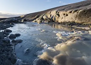 Images Dated 21st February 2015: Glacial river, glacier Breidamerkurjoekull in the Vatnajoekull NP during winter