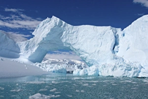 Images Dated 23rd May 2005: glacier arch along the western Antarctic peninsula, Antarctica, Southern Ocean