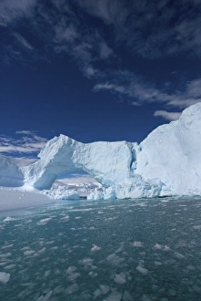 Images Dated 23rd May 2005: glacier arch along the western Antarctic peninsula, Antarctica, Southern Ocean