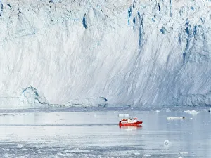 Images Dated 2nd September 2017: Glacier Eqip (Eqip Sermia) in western Greenland, Denmark