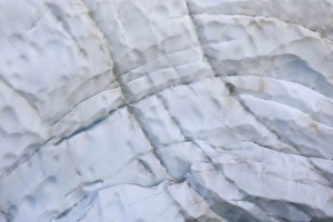 Glacier snout of Schlatenkees. The ice shows layers, shearmarks and moraine debris