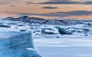 Images Dated 19th February 2015: Glacier Svinafellsjoekul in the Vatnajoekull NP during winter. The glacier front