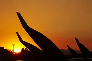 Images Dated 6th January 2010: Glider Wings at Sunset, FAI World Sailplane Grand Prix, Vitacura Airfield, Santiago