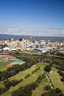 Images Dated 29th August 2006: Golf Course, River Torrens and Central Business District, Adelaide, South Australia