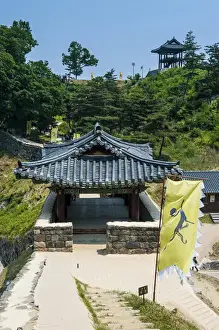 Images Dated 27th May 2011: Gongsanseong castle, Gongju, South Chungcheong Province, South Korea