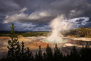 Grand Prismatic spring, Midway Geyser Basin, Yellowstone National Park, Wyoming