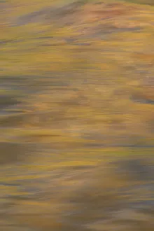 Images Dated 7th June 2013: Graphic reflections on river surface, Lower Deschutes River, Central Oregon, USA