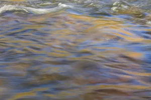 Images Dated 7th June 2013: Graphic reflections on river surface, Lower Deschutes River, Central Oregon, USA