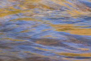Images Dated 7th June 2013: Graphic reflections on river surface, Lower Deschutes River, Central Oregon, USA