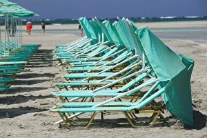 Images Dated 3rd June 2006: GREECE-CRETE-Hania Province-Elafonisi: Elafonisi Beach / One of the nicest on Crete