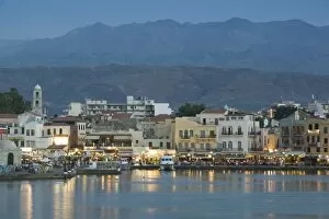 Images Dated 1st June 2006: GREECE, CRETE, Hania Province, Hania: Dusk / Evening at the Venetian Port