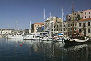 Images Dated 1st June 2006: GREECE, CRETE, Hania Province, Hania: The Venetian Port