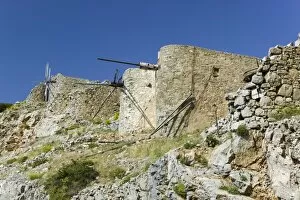 Images Dated 25th May 2006: GREECE, CRETE, Iraklio Province, Ano Kera: Windmill Ruins above Lasithi Plateau