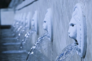 Images Dated 30th May 2006: GREECE, CRETE, Rethymno Province, Spili: Venetian Fountain and its 19 lion heads