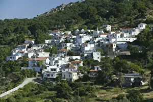 Images Dated 30th May 2006: GREECE-CRETE-Rethymno Province-Agi Fotini: Village View
