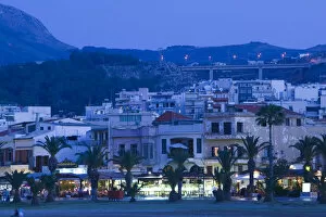 Images Dated 29th May 2006: GREECE-CRETE-Rethymno Province-Rethymno: City View from Venetian Harbor / Dusk