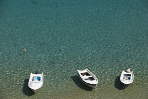 Images Dated 20th May 2006: GREECE, Dodecanese Islands, RHODES, Lindos: Lindos Harbor, Boats