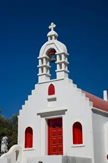 Images Dated 11th September 2007: Greece and Greek Island of Mykonos and one of many chapels thoughout the entire island