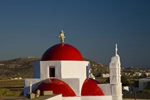 Images Dated 11th September 2007: Greece and Greek Island of Mykonos and one of many chapels thoughout the entire island