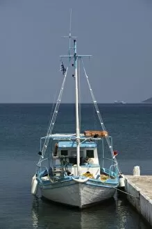 Images Dated 6th May 2006: GREECE, Ionian Islands, KEFALONIA, Agia Efymia: Fishing Boat, Efymia Bay