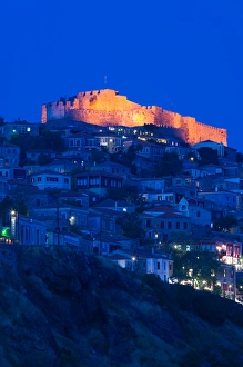 Images Dated 9th May 2006: GREECE-Northeastern Aegean Islands-LESVOS (Mytilini)-Mithymna (Molyvos): 15th century