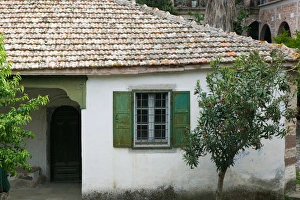 Images Dated 10th May 2006: GREECE-Northeastern Aegean Islands-LESVOS (Mytilini)-Filia: Limonos Monastery- Courtyard