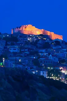 Images Dated 9th May 2006: GREECE-Northeastern Aegean Islands-LESVOS (Mytilini)-Mithymna (Molyvos): 15th century