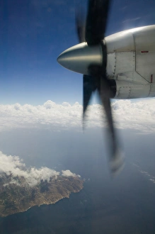 Images Dated 12th May 2006: GREECE-Northeastern Aegean Islands-SAMOS: Flying in Propeller Driven Airplane to SAMOS