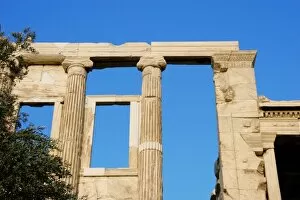 Images Dated 22nd August 2005: Greek Art. Erechtheum. Temple ionic built between 421-407 BC. Acropolis. Athens, Greece