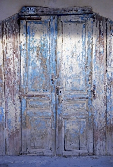 Images Dated 7th September 2007: Greek Island of Crete and old town of Chania with old doorway