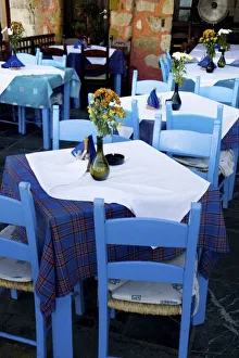 Images Dated 5th September 2007: Greek Island of Crete and old town of Chania with outdoor cafe seating