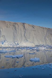 Greenland Collection: Greenland, Disko Bay, Ilulissat, floating ice at sunset