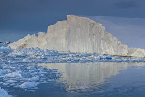 Greenland Collection: Greenland, Disko Bay, Ilulissat, floating ice at sunset